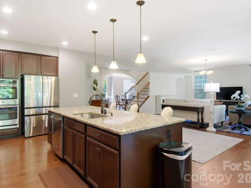 8306 Early Bird Way, Charlotte, NC 28227.  MLS# CAR4405672, YatesRealty ID 39644. Kitchen