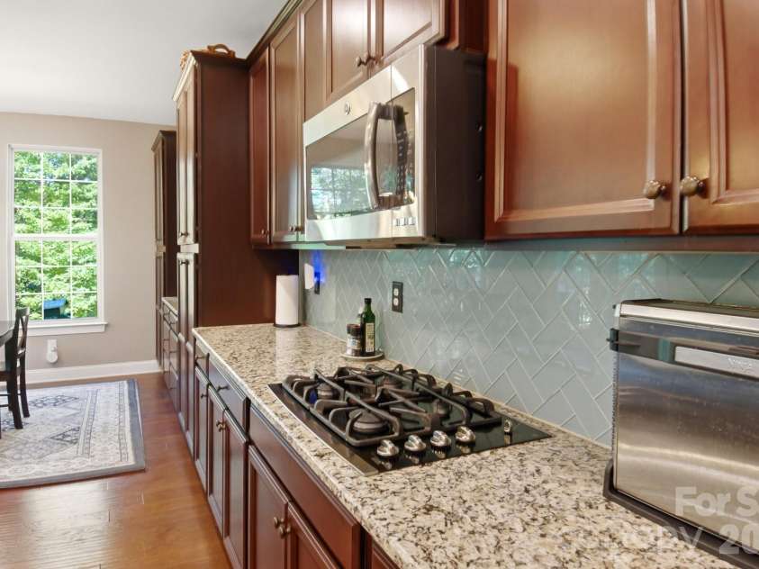 8306 Early Bird Way, Charlotte, NC 28227.  MLS# CAR4405672, YatesRealty ID 39644. Kitchen