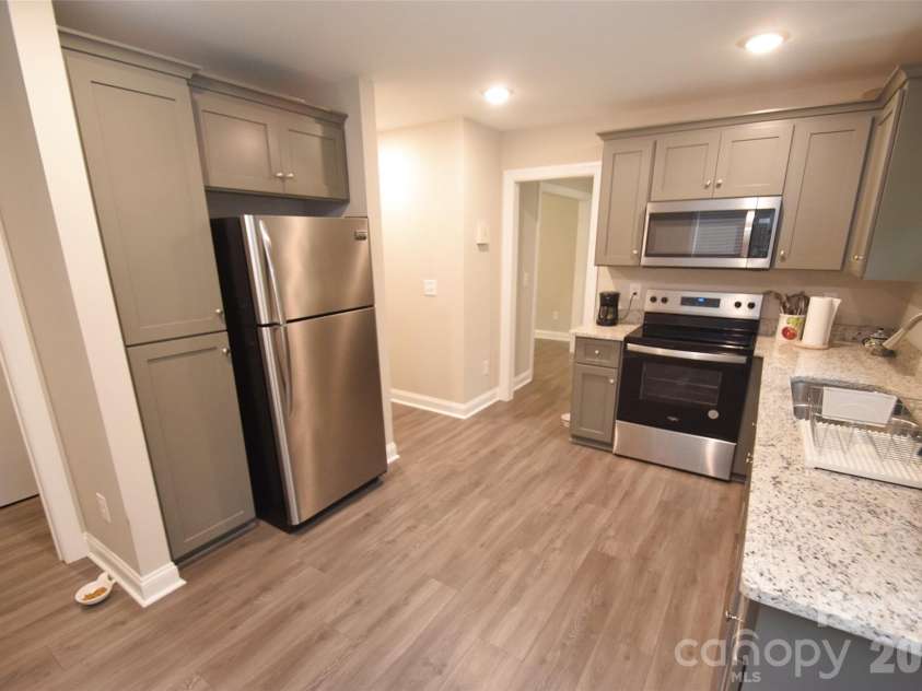 921 Pineridge Street, Concord, NC 28025.  MLS# CAR4407279, YatesRealty ID 39645. 