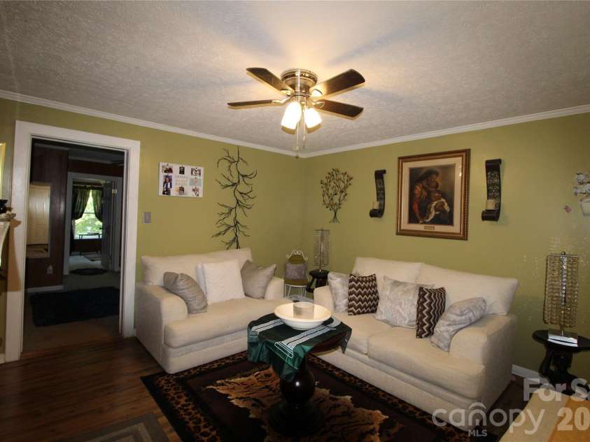 438 Folk Street, Lenoir, NC 28645.  MLS# CAR4405915, YatesRealty ID 39649. 