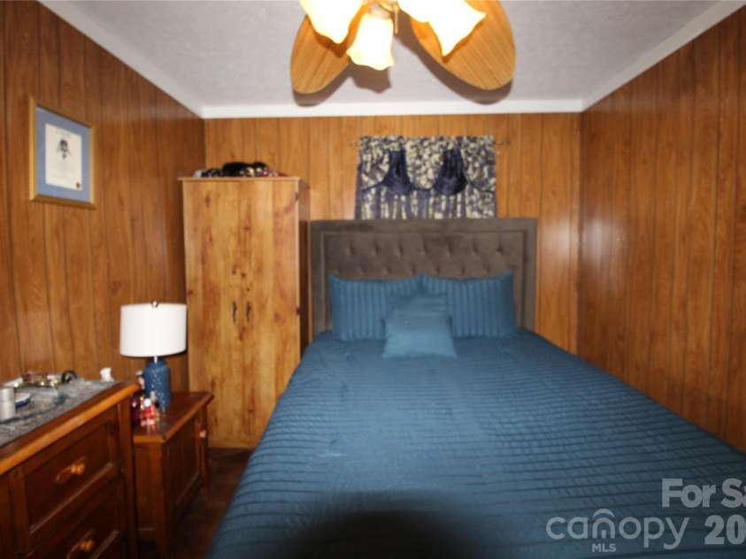 438 Folk Street, Lenoir, NC 28645.  MLS# CAR4405915, YatesRealty ID 39649. 