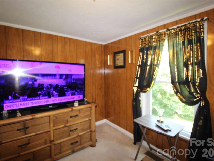 438 Folk Street, Lenoir, NC 28645.  MLS# CAR4405915, YatesRealty ID 39649. 