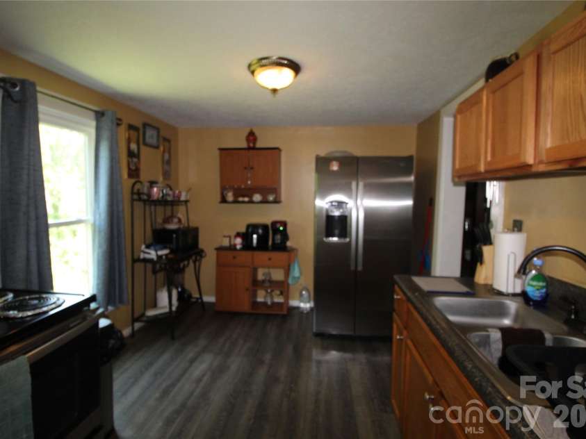 438 Folk Street, Lenoir, NC 28645.  MLS# CAR4405915, YatesRealty ID 39649. 