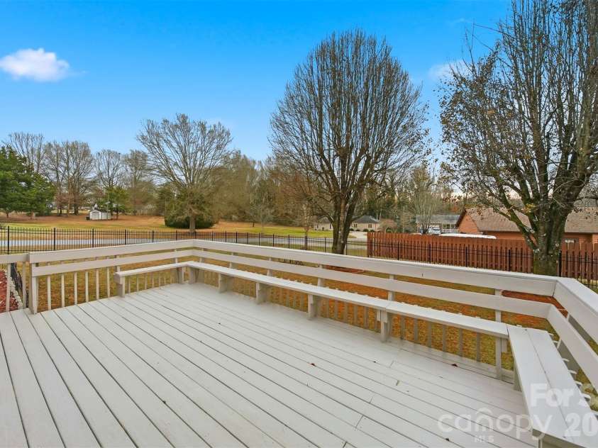 2336 21st Avenue, Hickory, NC 28601.  MLS# CAR4330468, YatesRealty ID 3965. 