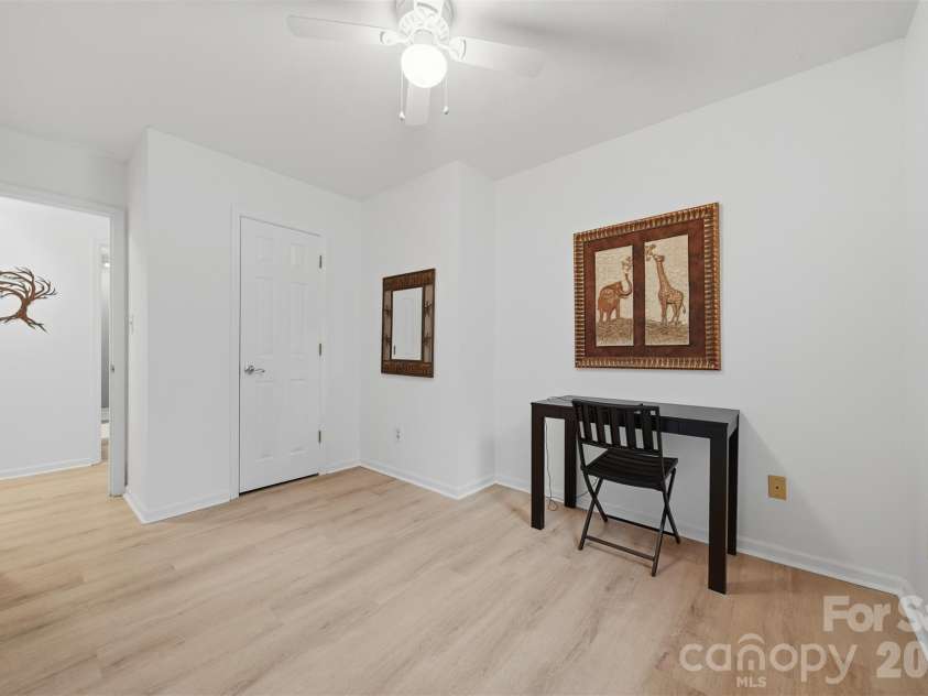 2336 21st Avenue, Hickory, NC 28601.  MLS# CAR4330468, YatesRealty ID 3965. 