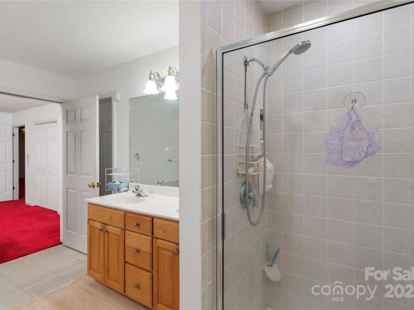 98 Choga Ridge, Whittier, NC 28789.  MLS# CAR4270600, YatesRealty ID 3965. 