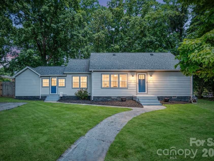 410 Cannon Boulevard, Kannapolis, NC 28083.  MLS# CAR4389804, YatesRealty ID 39651. 
