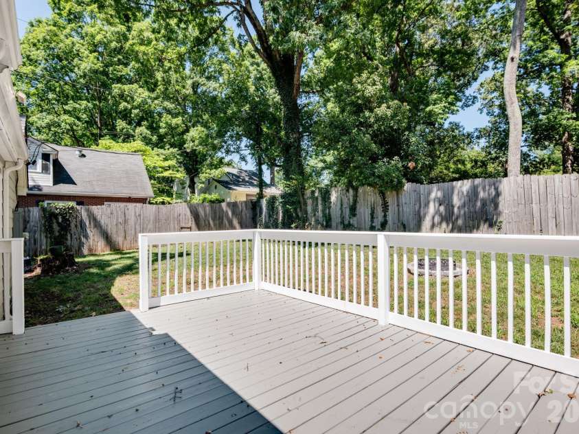 410 Cannon Boulevard, Kannapolis, NC 28083.  MLS# CAR4389804, YatesRealty ID 39651. 