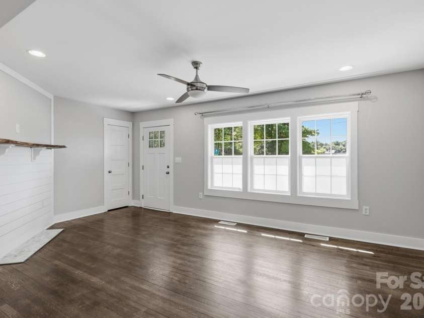 410 Cannon Boulevard, Kannapolis, NC 28083.  MLS# CAR4389804, YatesRealty ID 39651. 