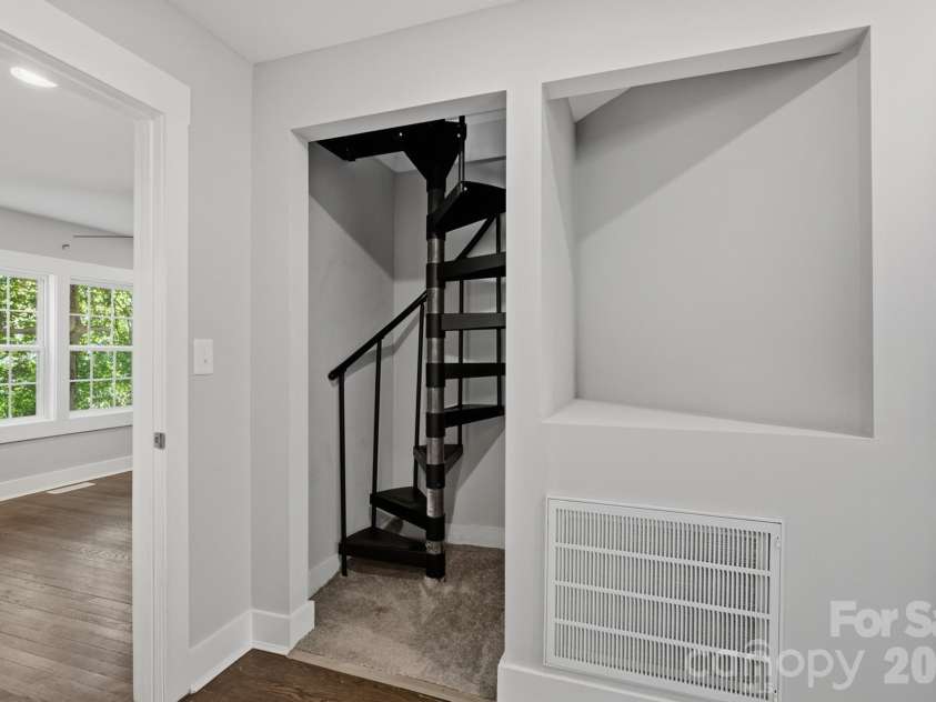 410 Cannon Boulevard, Kannapolis, NC 28083.  MLS# CAR4389804, YatesRealty ID 39651. 