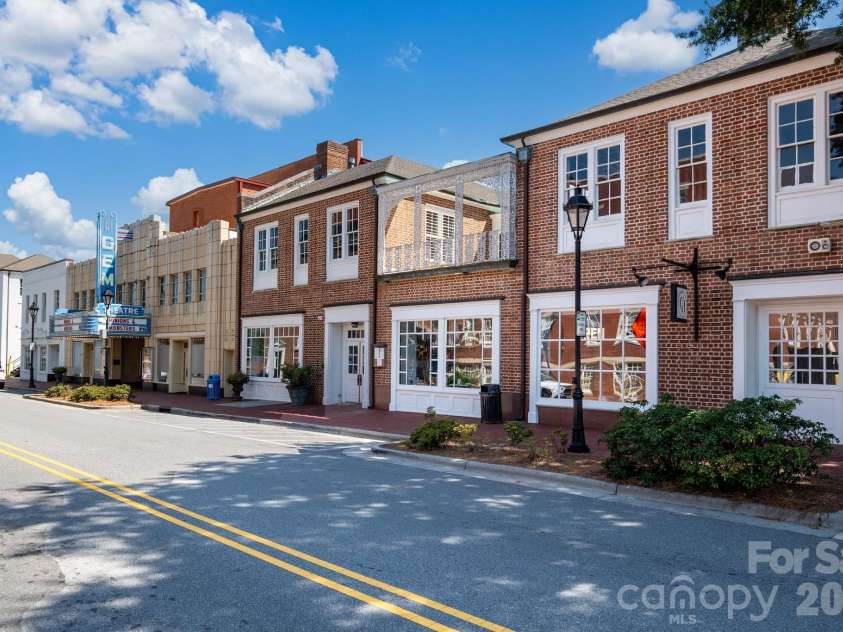 410 Cannon Boulevard, Kannapolis, NC 28083.  MLS# CAR4389804, YatesRealty ID 39651. 