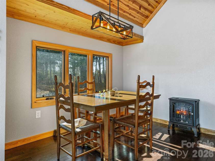 143 Fox Grape Hollow Road, Mars Hill, NC 28754.  MLS# CAR4397871, YatesRealty ID 39652. 