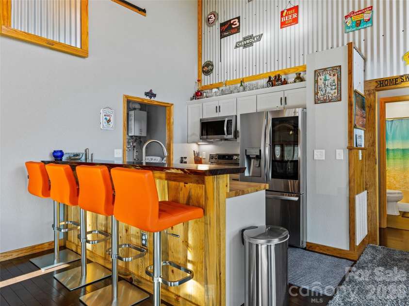 143 Fox Grape Hollow Road, Mars Hill, NC 28754.  MLS# CAR4397871, YatesRealty ID 39652. 