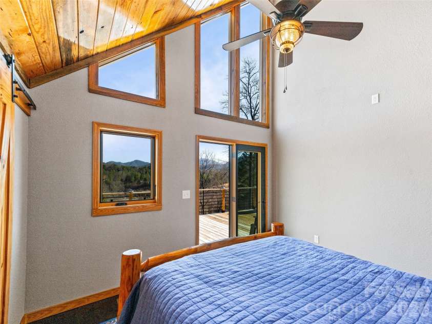143 Fox Grape Hollow Road, Mars Hill, NC 28754.  MLS# CAR4397871, YatesRealty ID 39652. 