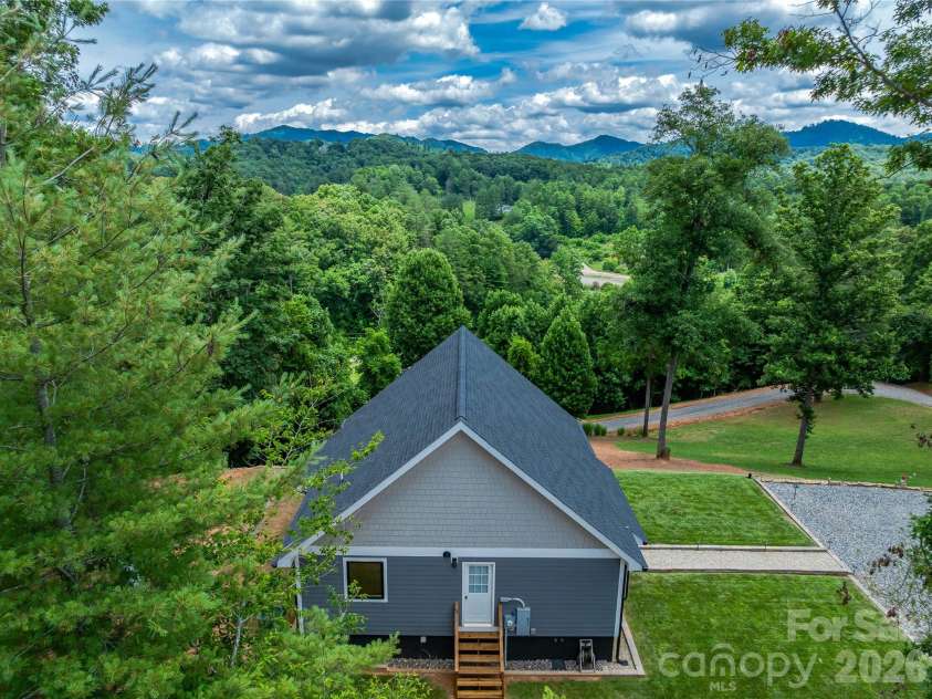 143 Fox Grape Hollow Road, Mars Hill, NC 28754.  MLS# CAR4397871, YatesRealty ID 39652. 
