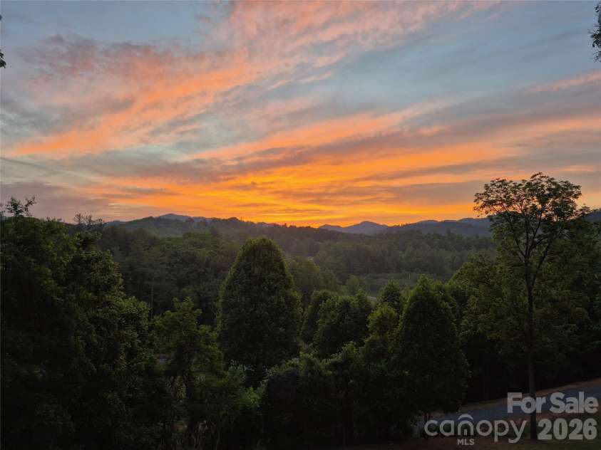143 Fox Grape Hollow Road, Mars Hill, NC 28754.  MLS# CAR4397871, YatesRealty ID 39652. 