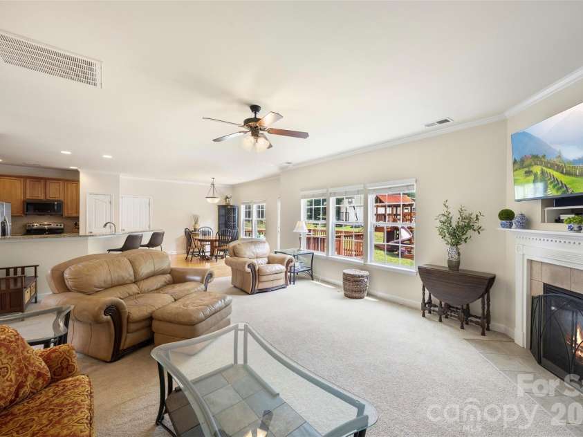 1086 Arrowhead Drive, Concord, NC 28025.  MLS# CAR4397947, YatesRealty ID 39653. 