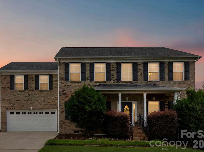1086 Arrowhead Drive, Concord, NC 28025.  MLS# CAR4397947, YatesRealty ID 39653. 