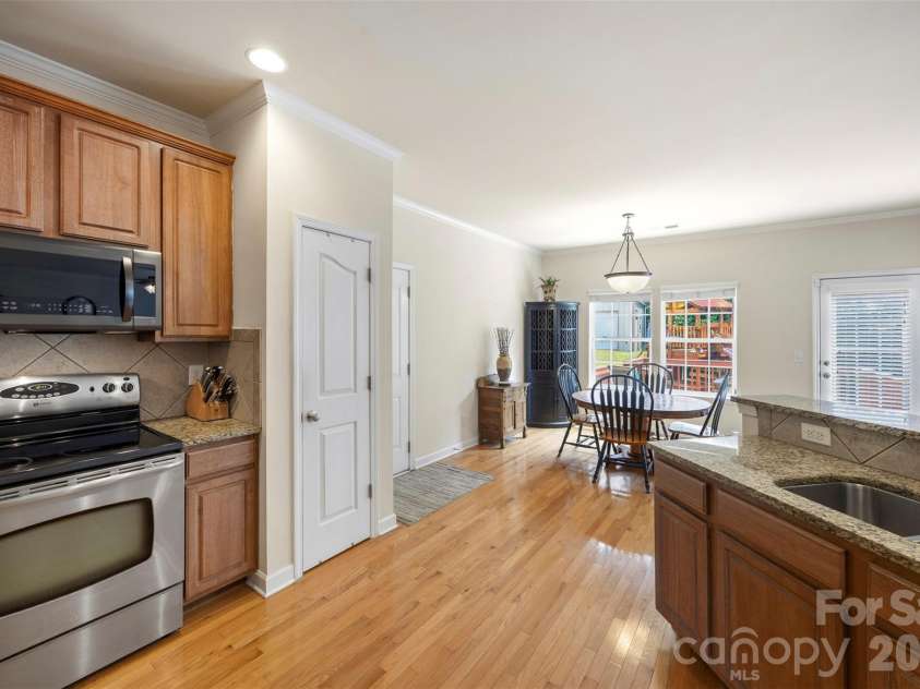 1086 Arrowhead Drive, Concord, NC 28025.  MLS# CAR4397947, YatesRealty ID 39653. 
