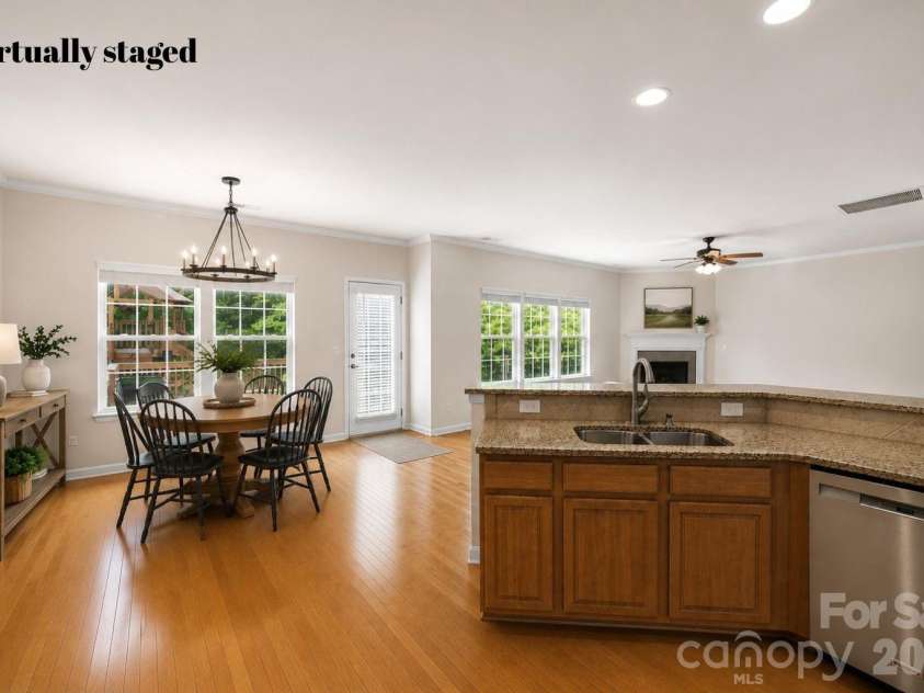 1086 Arrowhead Drive, Concord, NC 28025.  MLS# CAR4397947, YatesRealty ID 39653. Eat in kitchen virtually staged