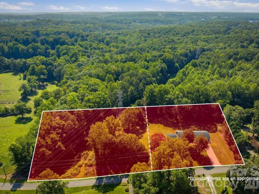 1208 35th Street Place, Conover, NC 28613.  MLS# CAR4405969, YatesRealty ID 39654. 