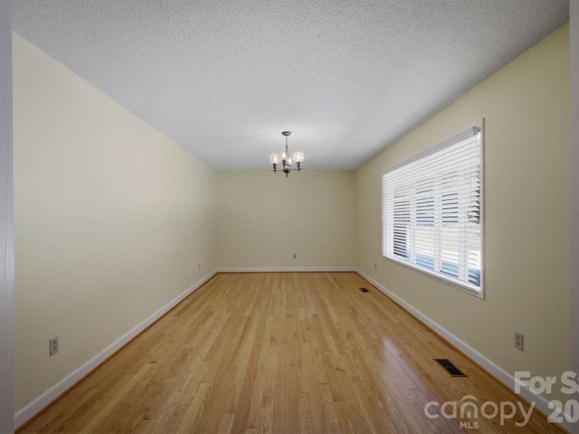 1208 35th Street Place, Conover, NC 28613.  MLS# CAR4405969, YatesRealty ID 39654. 