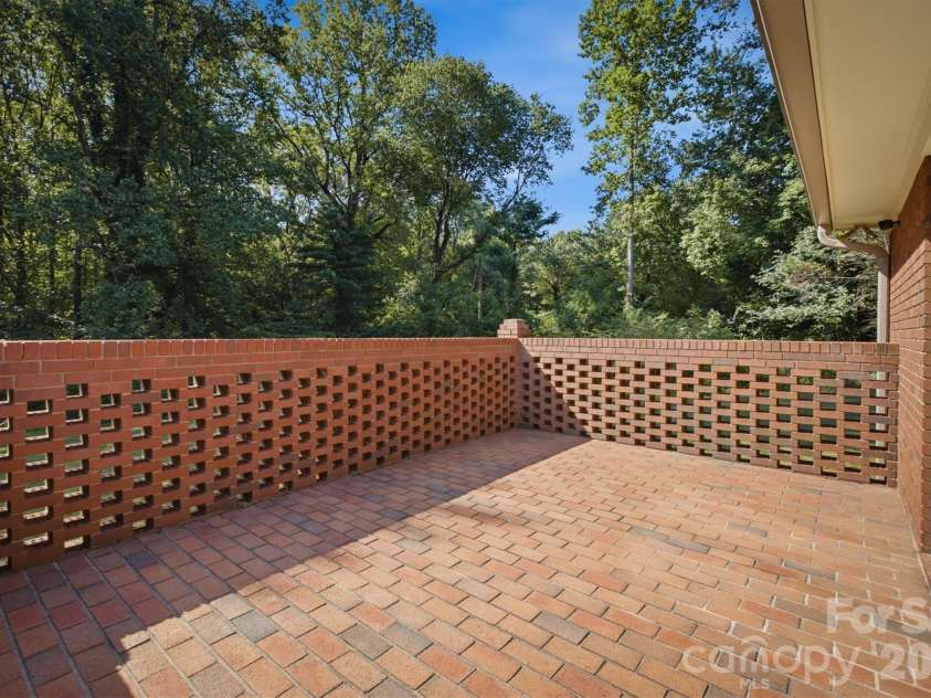 1208 35th Street Place, Conover, NC 28613.  MLS# CAR4405969, YatesRealty ID 39654. 