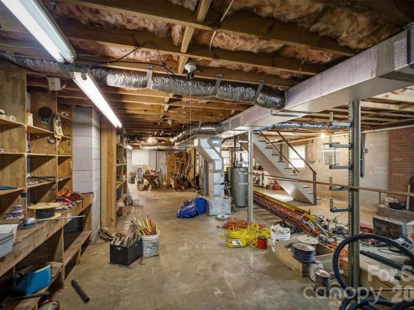 1208 35th Street Place, Conover, NC 28613.  MLS# CAR4405969, YatesRealty ID 39654. 