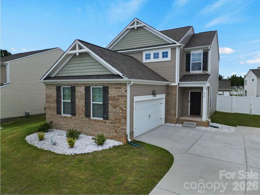 644 Synclaire Place, Rock Hill, SC 29730.  MLS# CAR4403758, YatesRealty ID 39657. 