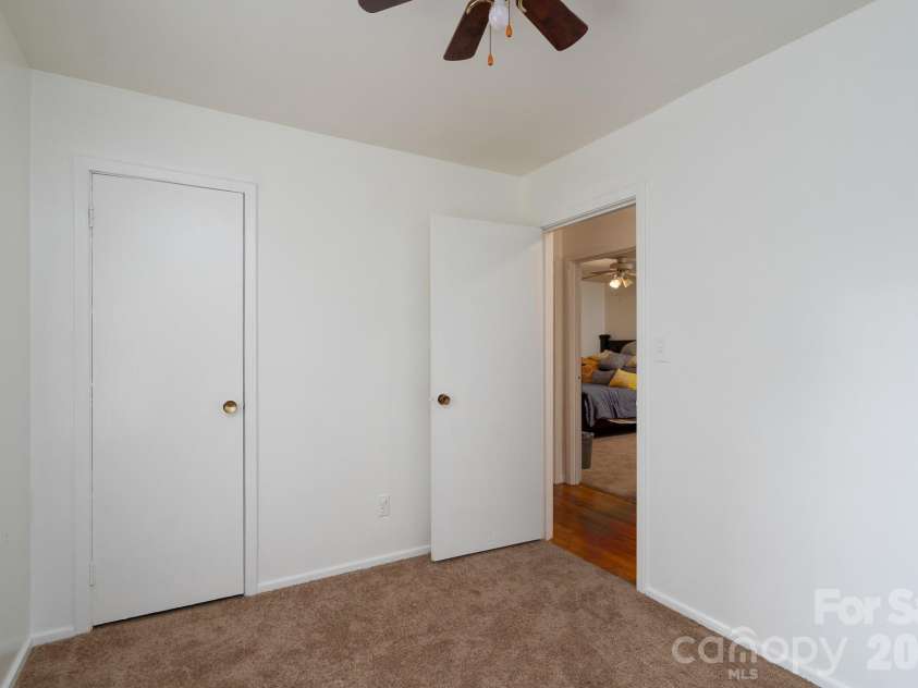755 Edgerton Drive, Charlotte, NC 28213.  MLS# CAR4404783, YatesRealty ID 39658. 