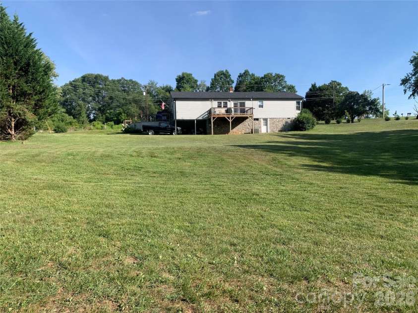 3300 Sheely Road, Lenoir, NC 28645.  MLS# CAR4399901, YatesRealty ID 39659. 