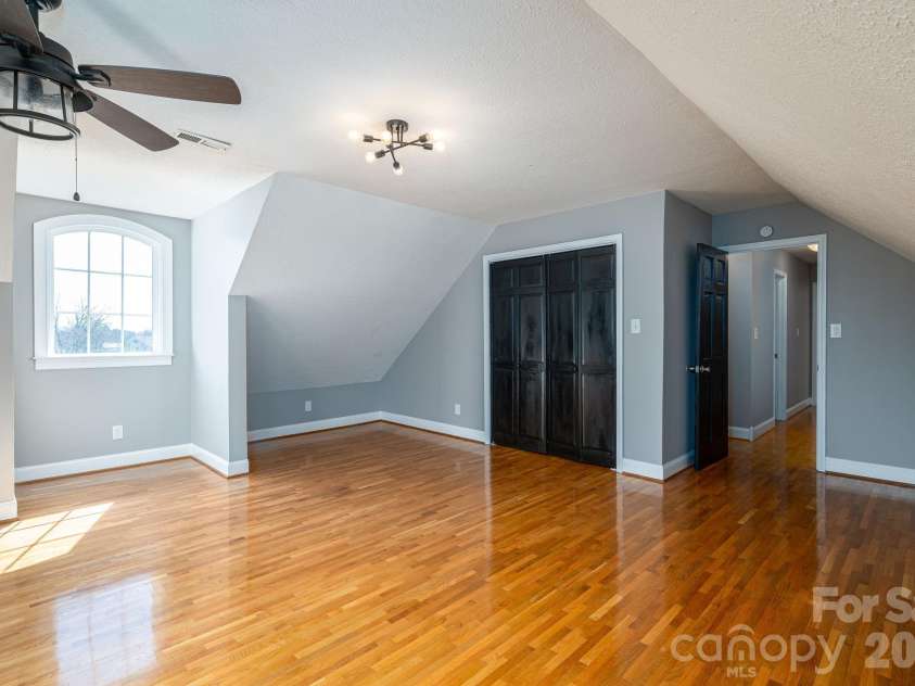 2617 Surrey Drive, Lincolnton, NC 28092.  MLS# CAR4347781, YatesRealty ID 3966. 