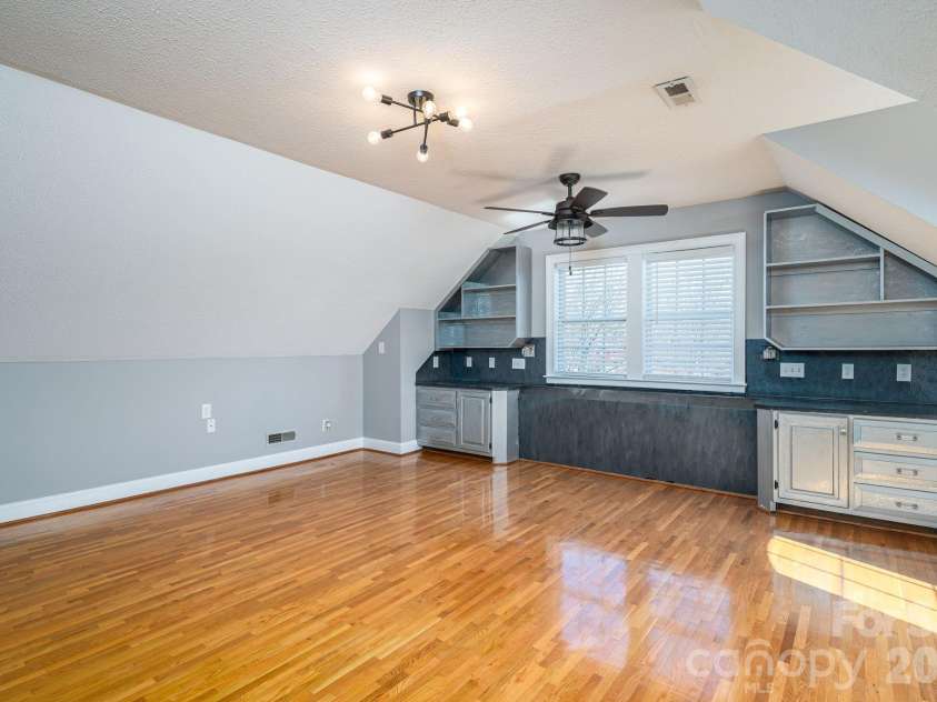 2617 Surrey Drive, Lincolnton, NC 28092.  MLS# CAR4347781, YatesRealty ID 3966. 