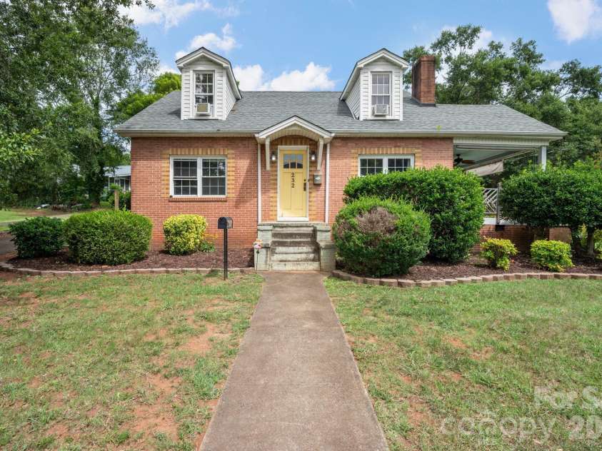 232 Maple Street, Rutherfordton, NC 28139.  MLS# CAR4407225, YatesRealty ID 39661. 