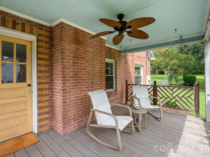 232 Maple Street, Rutherfordton, NC 28139.  MLS# CAR4407225, YatesRealty ID 39661. 