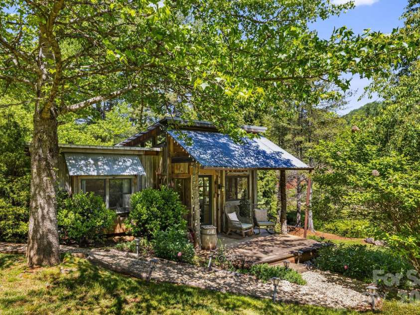 107  111 Hougie Heaven Lane, Franklin, NC 28734.  MLS# CAR4399662, YatesRealty ID 39662. 