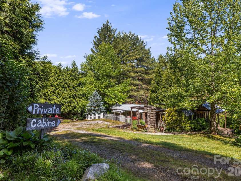 107  111 Hougie Heaven Lane, Franklin, NC 28734.  MLS# CAR4399662, YatesRealty ID 39662. 