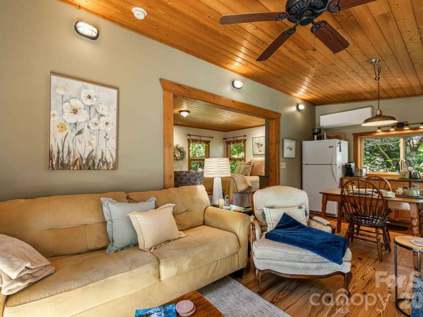 107  111 Hougie Heaven Lane, Franklin, NC 28734.  MLS# CAR4407201, YatesRealty ID 39662. 