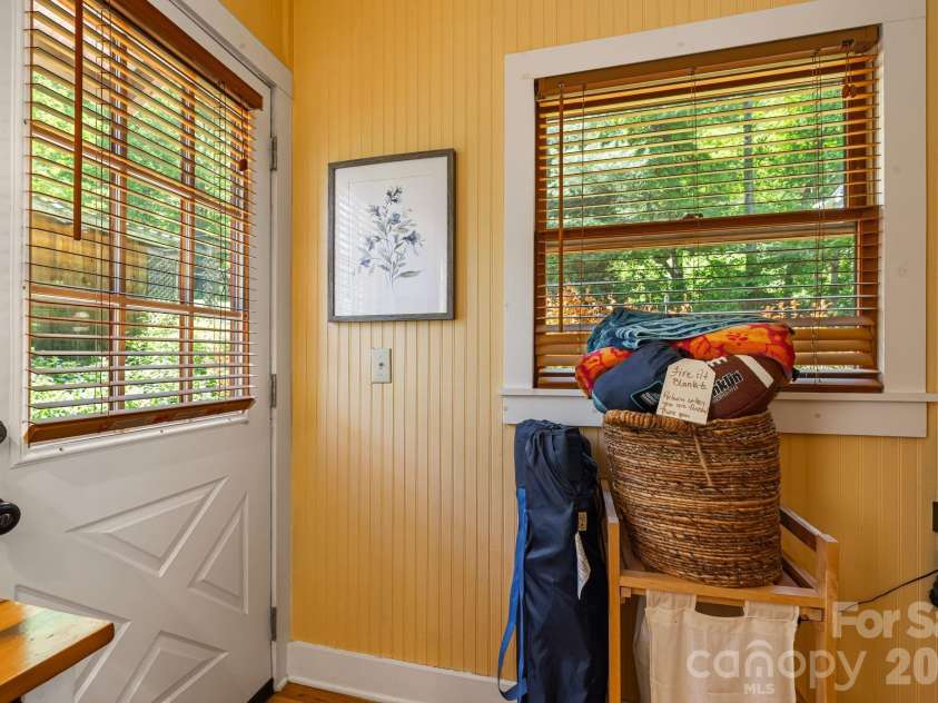 107  111 Hougie Heaven Lane, Franklin, NC 28734.  MLS# CAR4407201, YatesRealty ID 39662. 