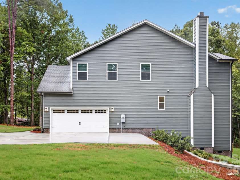 1260 Wilma Drive, Lancaster, SC 29720.  MLS# CAR4407323, YatesRealty ID 39663. 