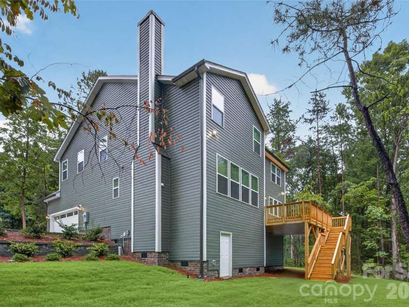 1260 Wilma Drive, Lancaster, SC 29720.  MLS# CAR4407323, YatesRealty ID 39663. 