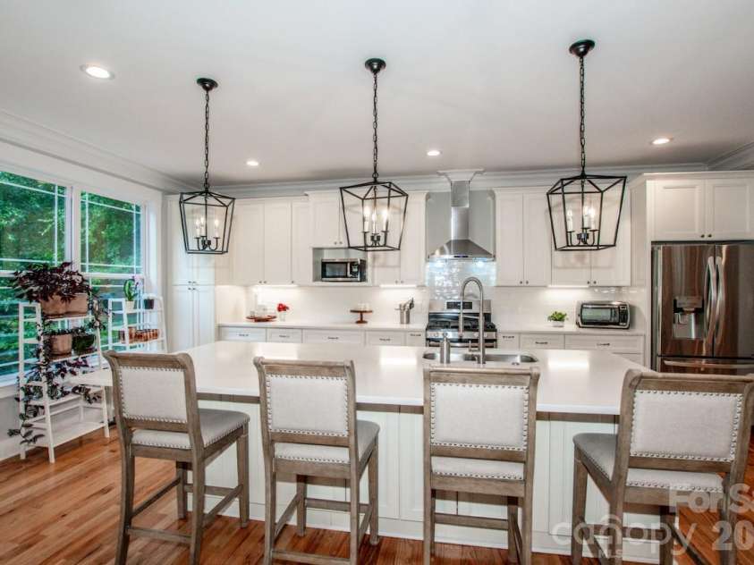 155 Wood Acre Drive, Mooresville, NC 28115.  MLS# CAR4398730, YatesRealty ID 39664. Massive kitchen island