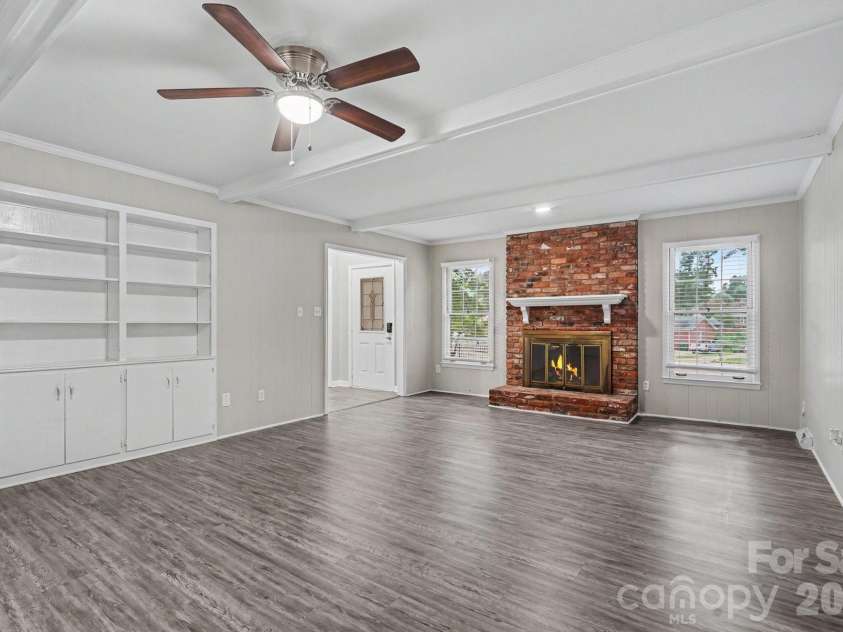 5505 Trossacks Court, Charlotte, NC 28212.  MLS# CAR4404554, YatesRealty ID 39666. 