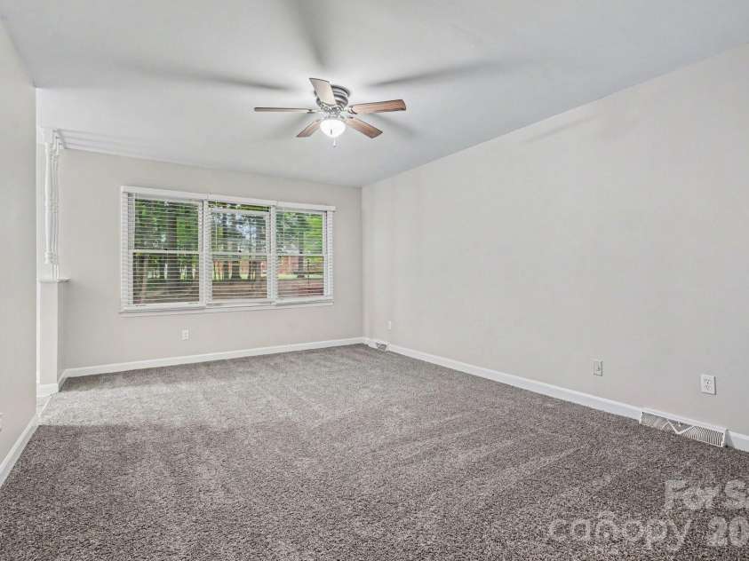 5505 Trossacks Court, Charlotte, NC 28212.  MLS# CAR4404554, YatesRealty ID 39666. 