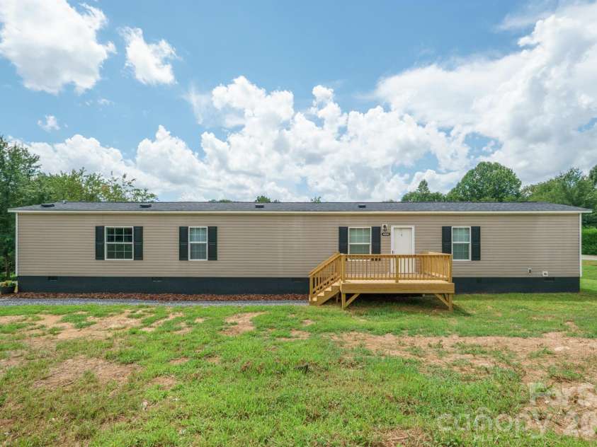 4059 Beach Road, Hudson, NC 28638.  MLS# CAR4407103, YatesRealty ID 39668. 