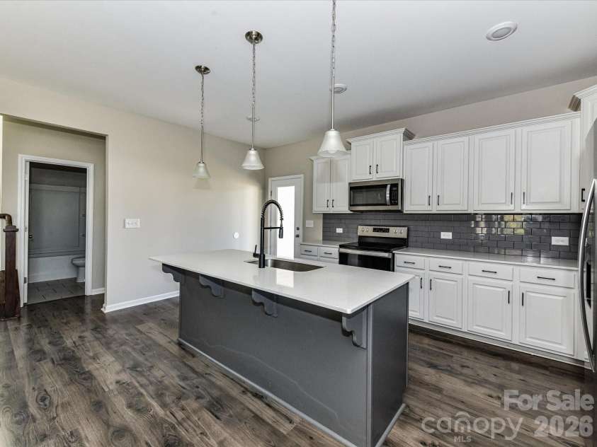 104 Trissy Court, Statesville, NC 28625.  MLS# CAR4407366, YatesRealty ID 39669. 