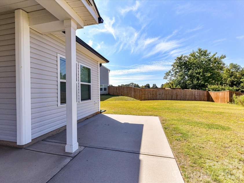 104 Trissy Court, Statesville, NC 28625.  MLS# CAR4407366, YatesRealty ID 39669. 