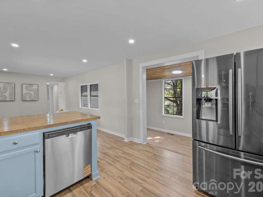 1315 King Road, Salisbury, NC 28146.  MLS# CAR4305075, YatesRealty ID 3967. 