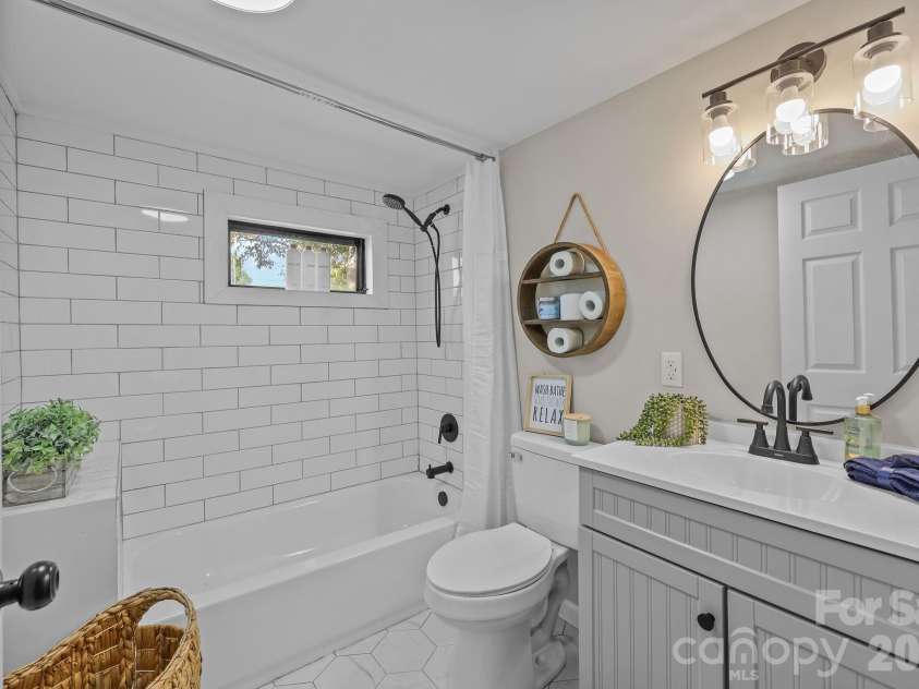1315 King Road, Salisbury, NC 28146.  MLS# CAR4305075, YatesRealty ID 3967. 