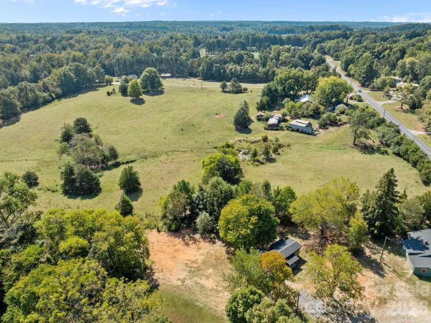 1315 King Road, Salisbury, NC 28146.  MLS# CAR4305075, YatesRealty ID 3967. 